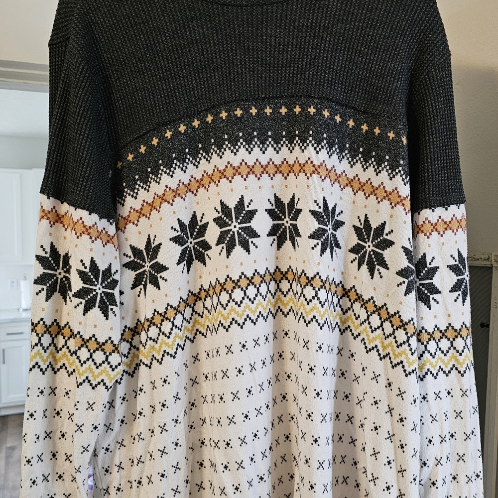 2x Maurices Charcoal and White Fair Isle Crewneck Sweater with Gold Accents